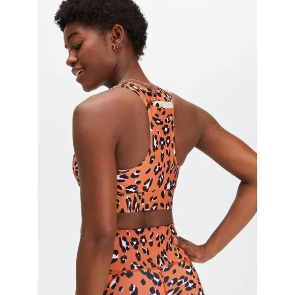 New Fabletics On The Go Bra Med Impact Sports Bra Burnt Ochre Wavy Leo Size M